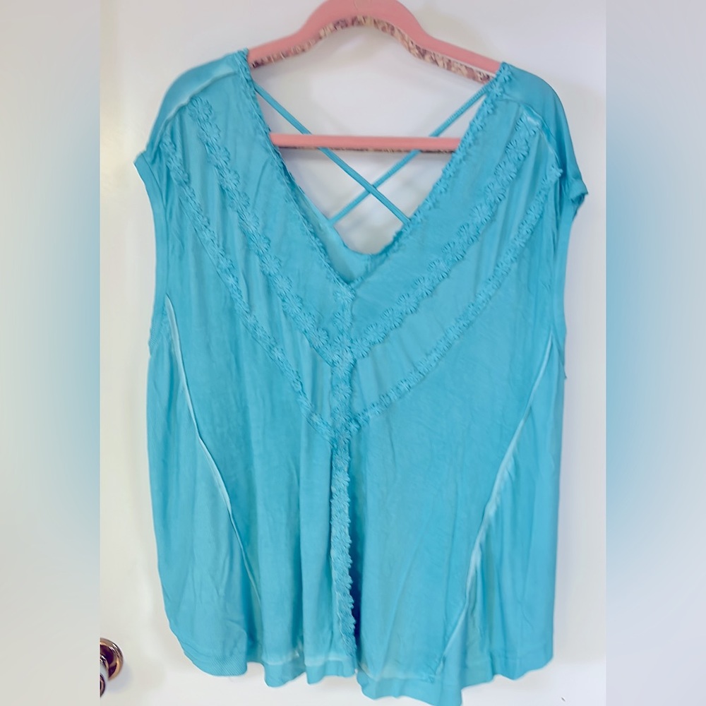 NWT sleeveless top